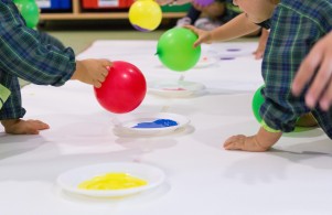 First year classroom – painting with balloons